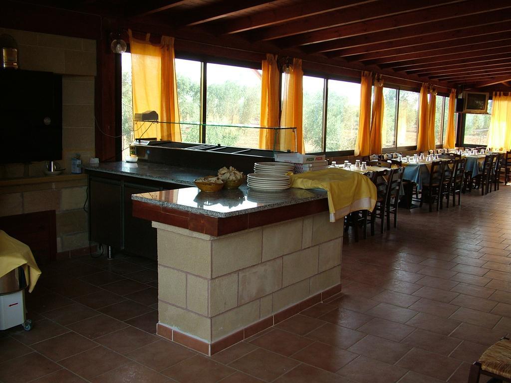 Agriturismo "Terra D'Ulivi" Порто-Чезарео Экстерьер фото