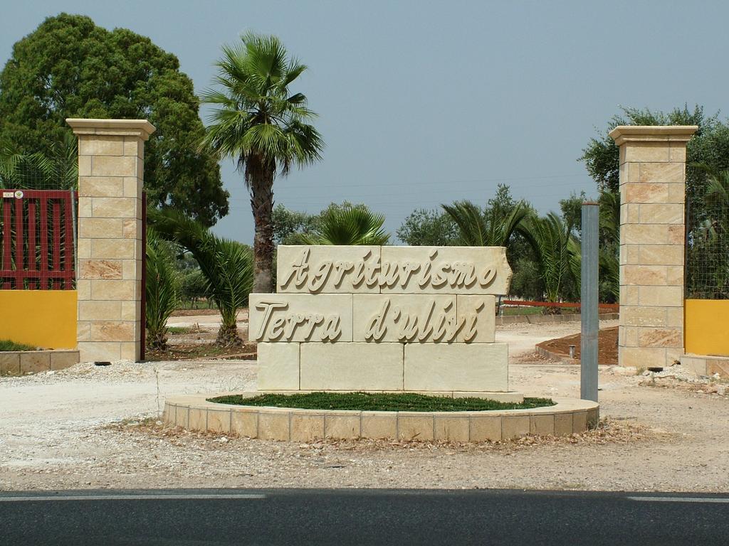 Agriturismo "Terra D'Ulivi" Порто-Чезарео Экстерьер фото