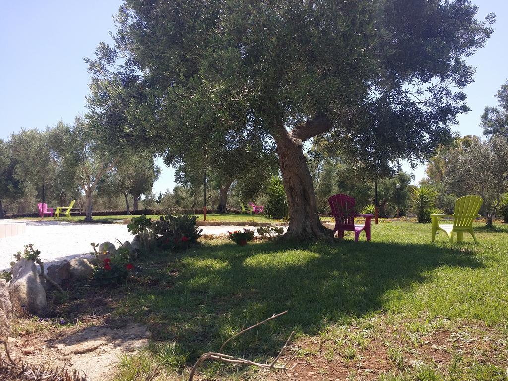 Agriturismo "Terra D'Ulivi" Порто-Чезарео Экстерьер фото