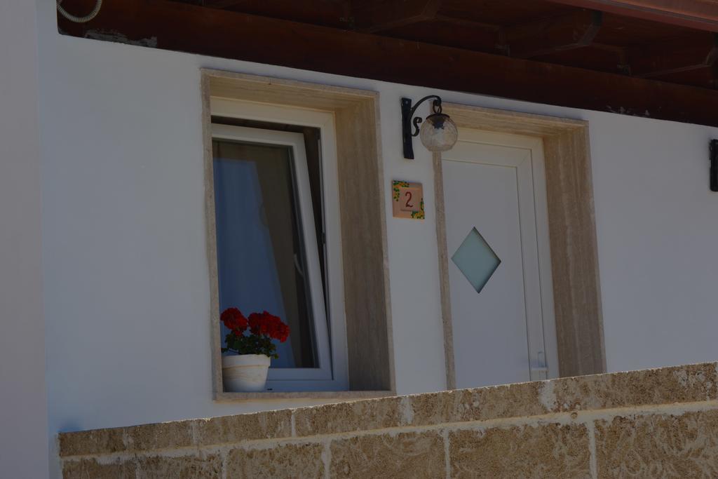 Agriturismo "Terra D'Ulivi" Порто-Чезарео Экстерьер фото