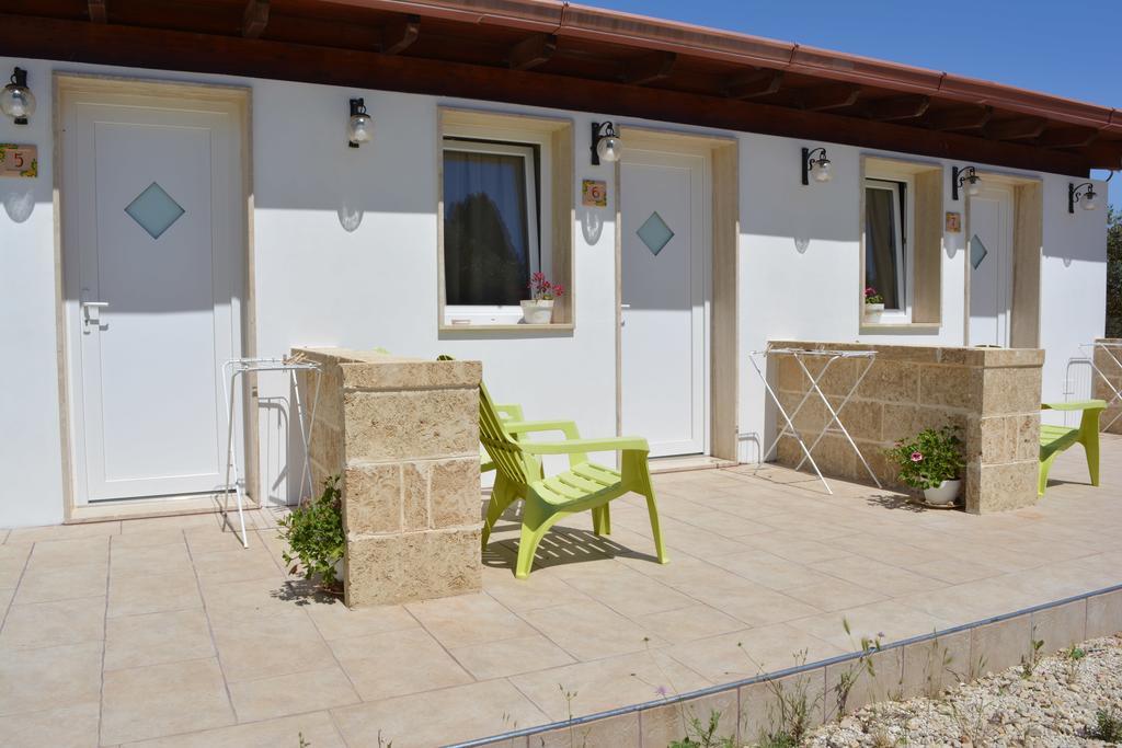 Agriturismo "Terra D'Ulivi" Порто-Чезарео Экстерьер фото