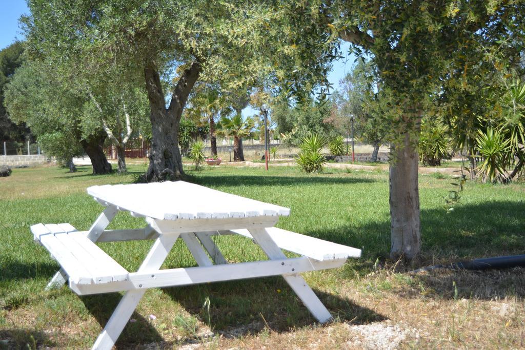 Agriturismo "Terra D'Ulivi" Порто-Чезарео Экстерьер фото